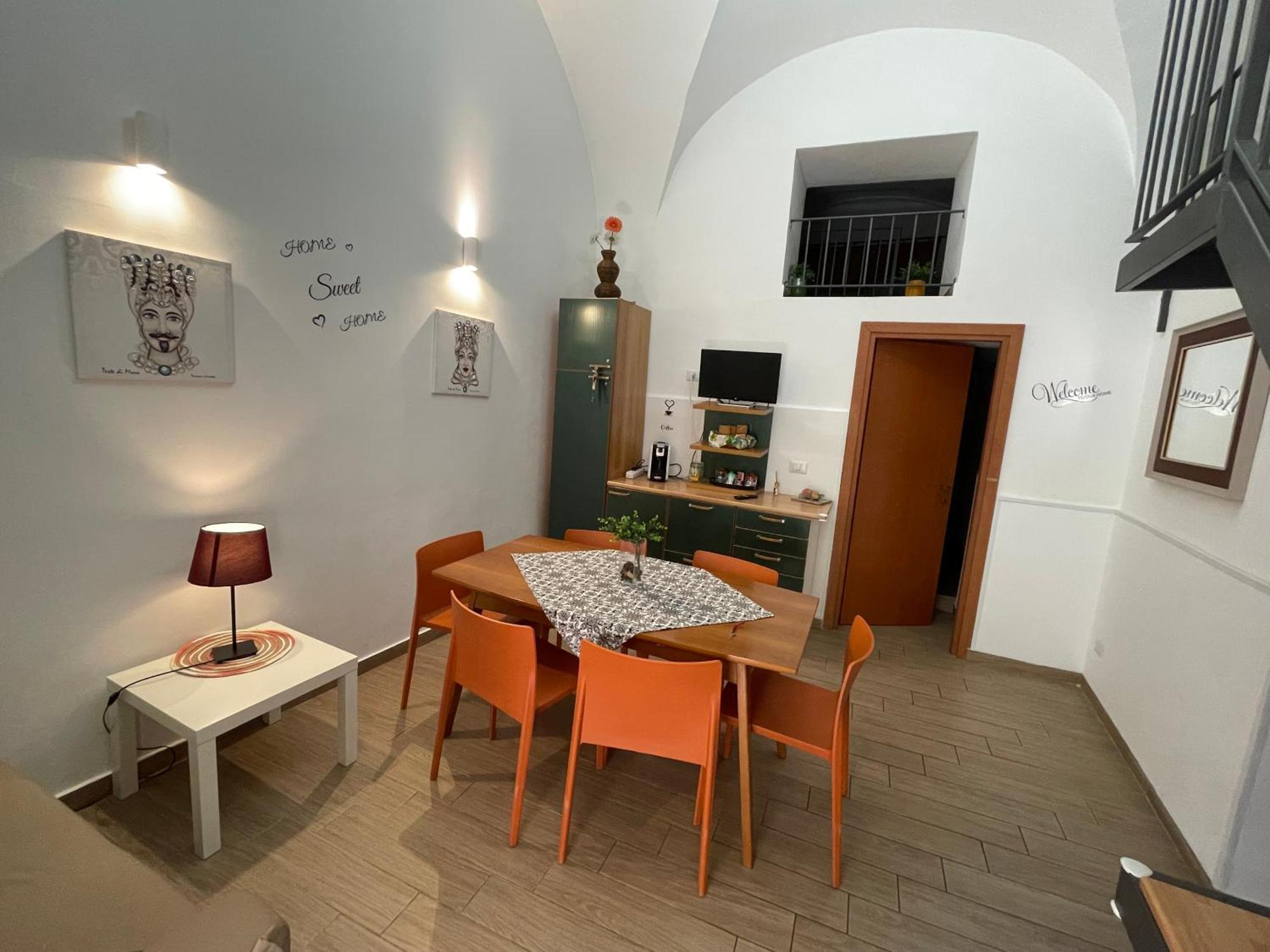 Due Passi Dal Centro Apartment Catania Luaran gambar